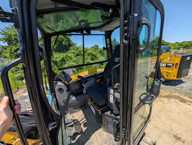 Image of Caterpillar 304 equipment image 3