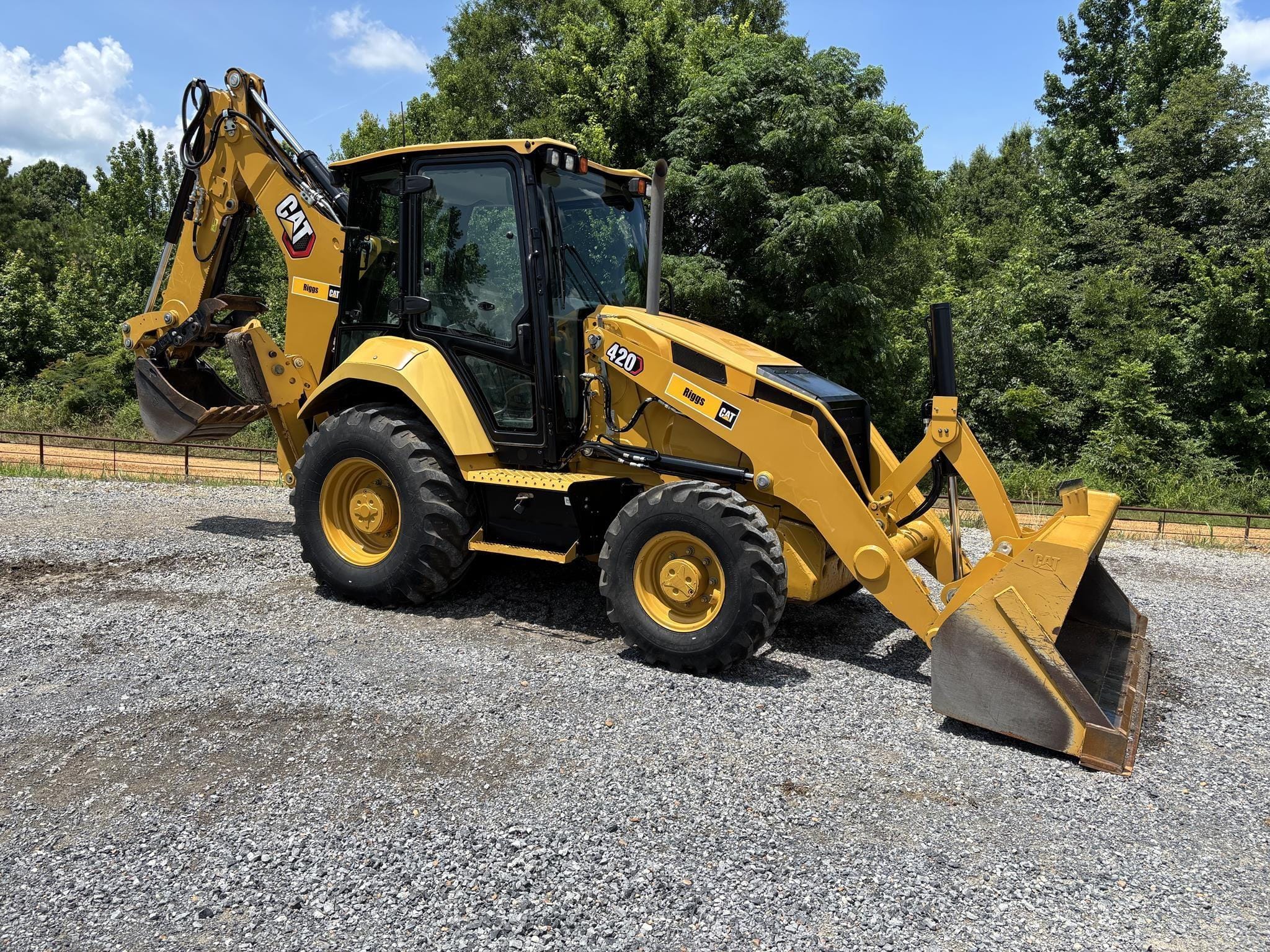 2023 Caterpillar 420 Equipment Image0