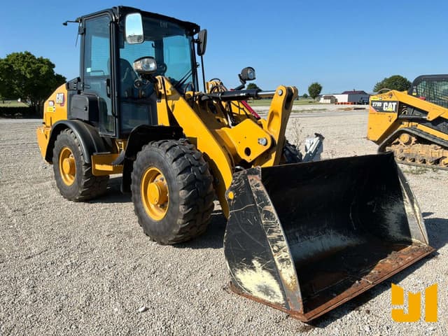 Image of Caterpillar 906 equipment image 1