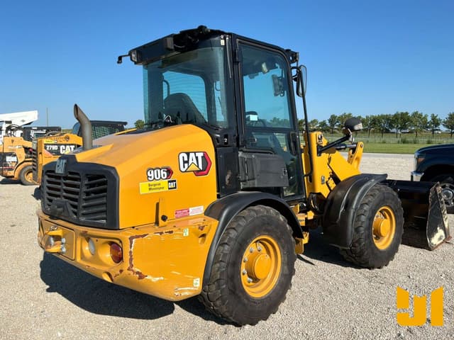 Image of Caterpillar 906 equipment image 2