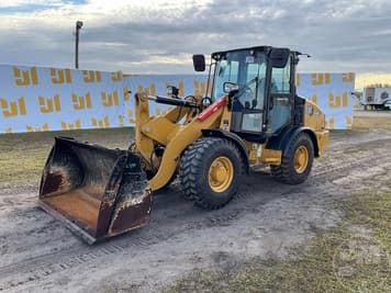 Main image Caterpillar 906