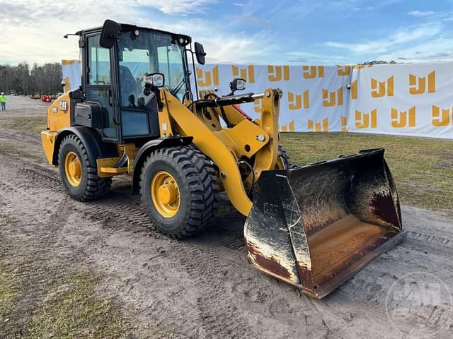 Image of Caterpillar 906 equipment image 2