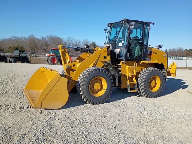 Image of Caterpillar 910 equipment image 1