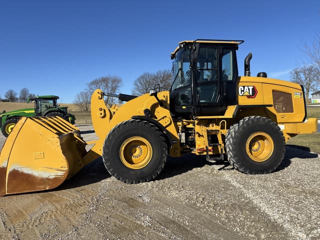 Image of Caterpillar 926M equipment image 1