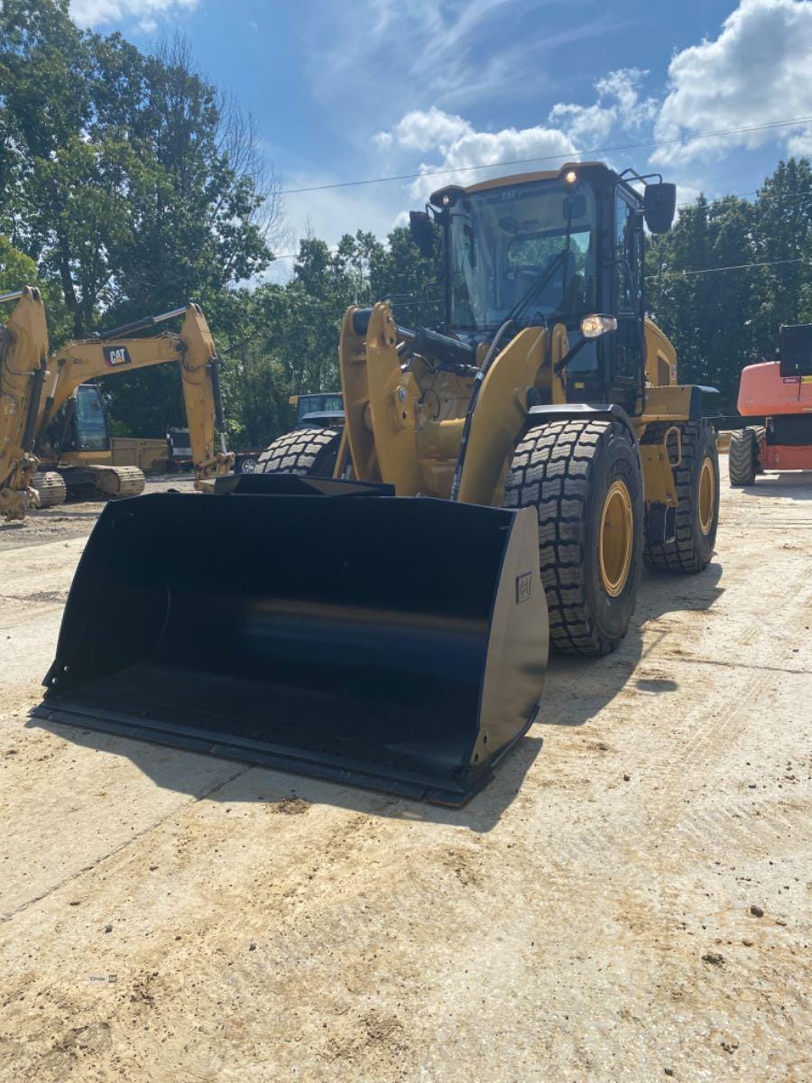 2023 Caterpillar 926M Equipment Image0