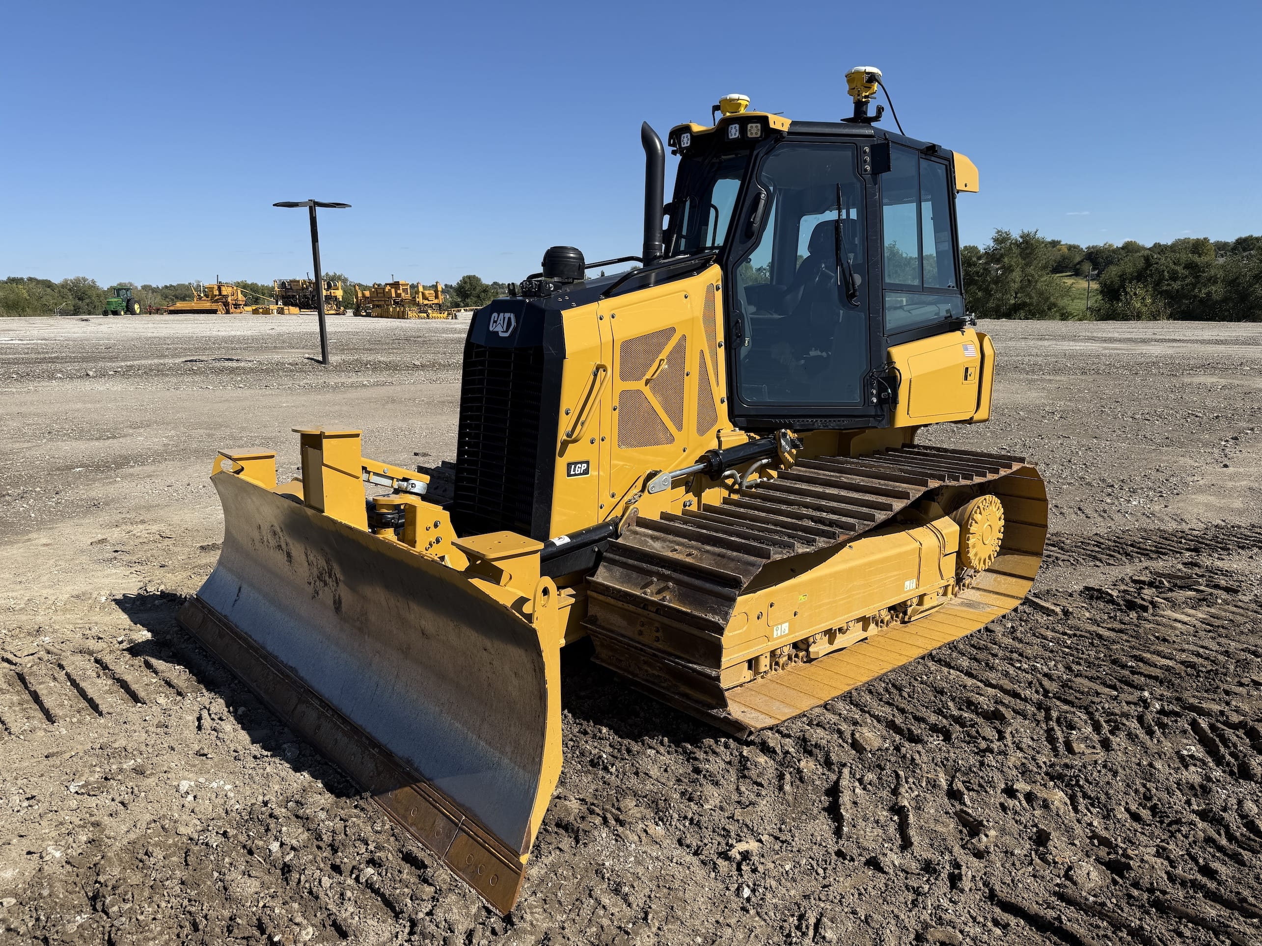 Main image Caterpillar D1
