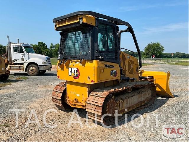Image of Caterpillar D3 equipment image 4
