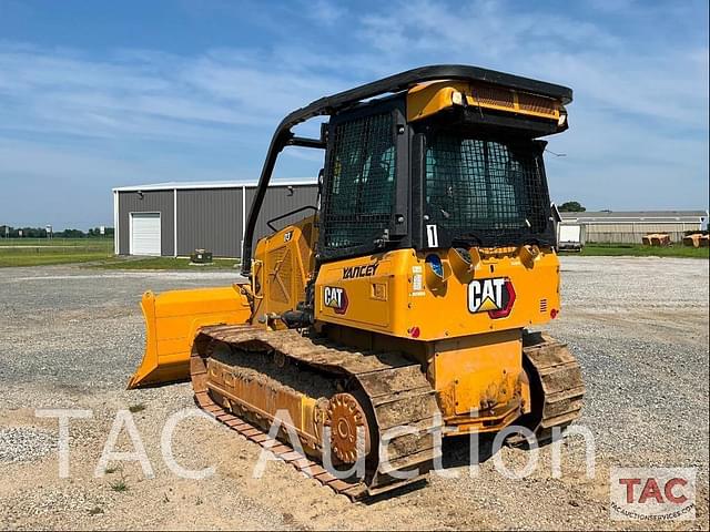Image of Caterpillar D3 equipment image 2