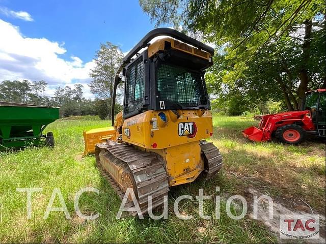 Image of Caterpillar D3 equipment image 2