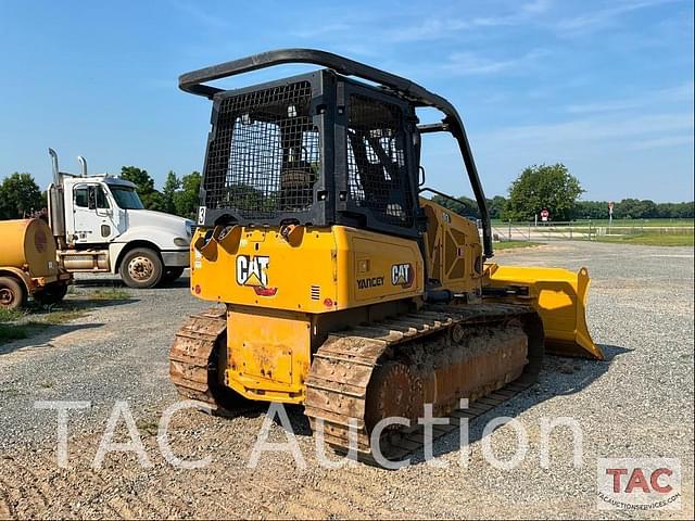 Image of Caterpillar D3 equipment image 4