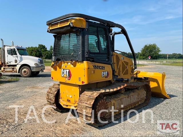 Image of Caterpillar D3 equipment image 4