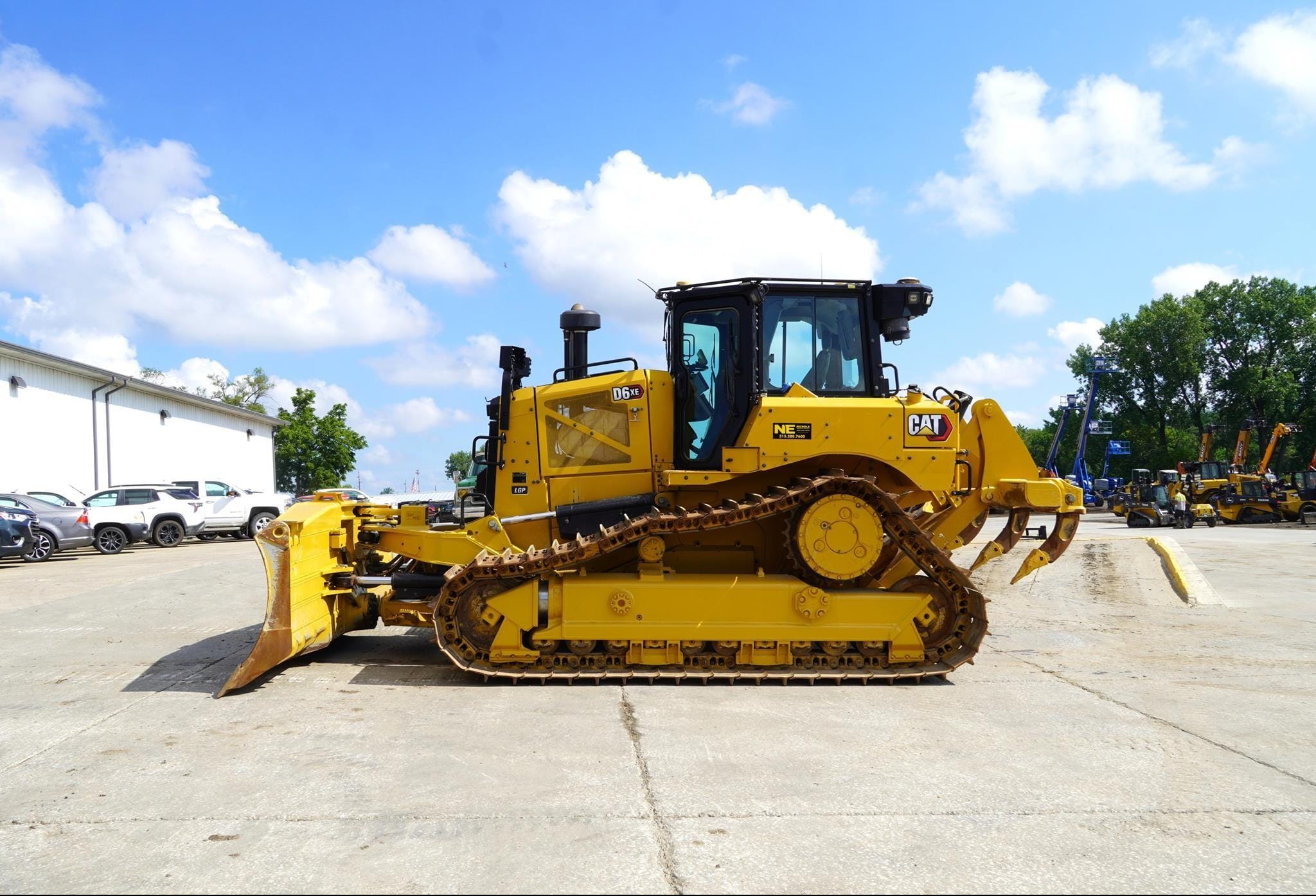 2023 Caterpillar D6XE LGP Equipment Image0