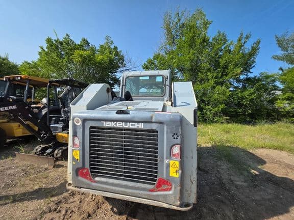 Image of Takeuchi TL12R2 equipment image 3
