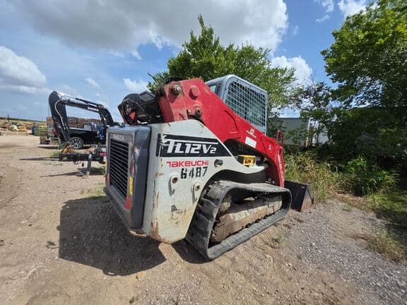 Image of Takeuchi TL12V2 equipment image 4