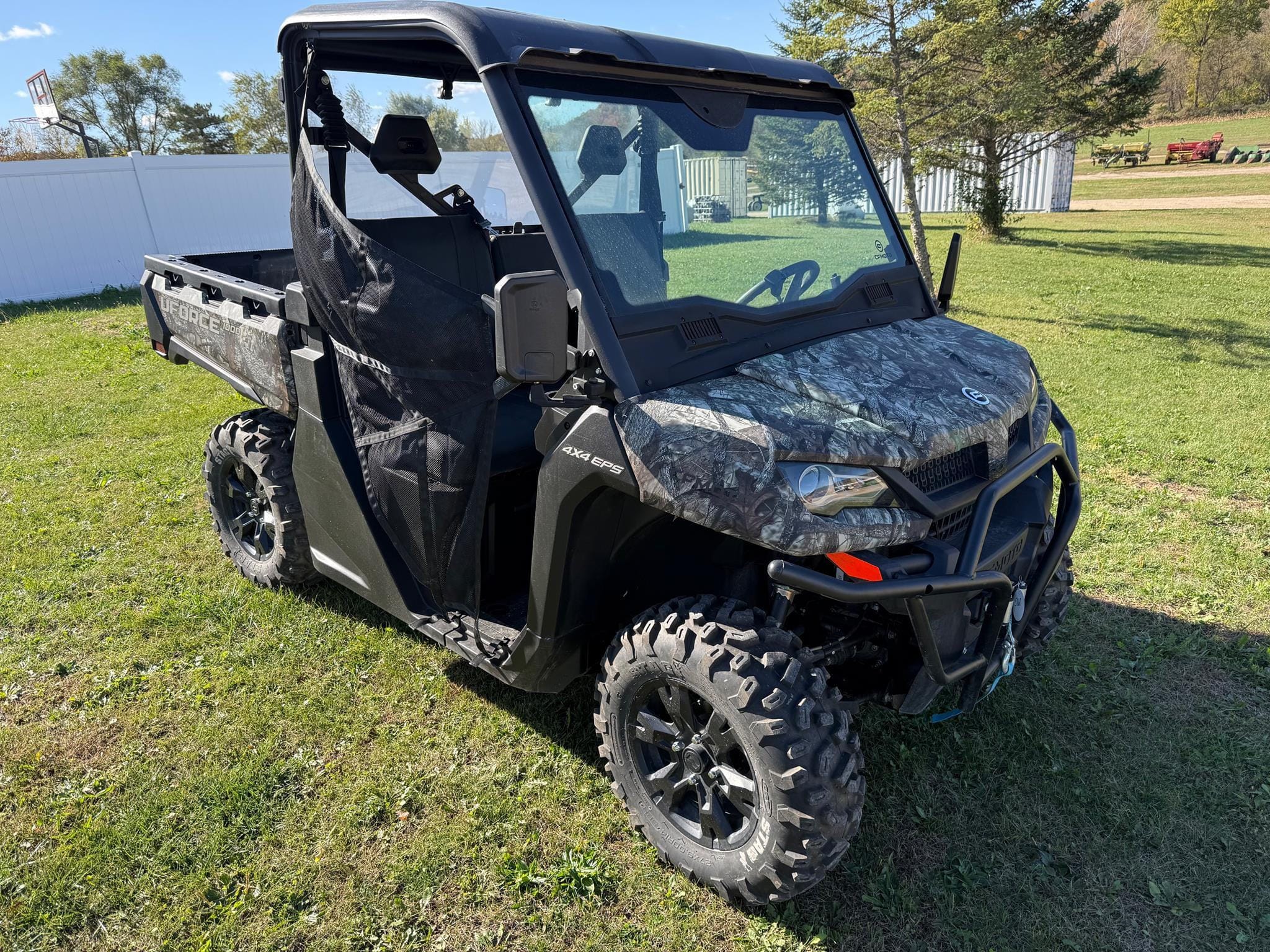 2023 CFMoto UForce 1000 Equipment Image0