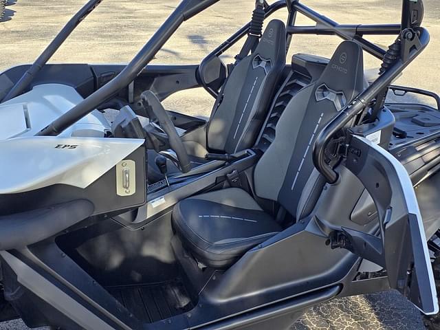 Image of CFMoto ZForce 950 H.O Sport equipment image 4