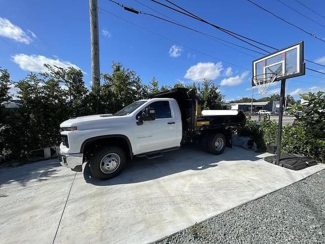 Image of Chevrolet 3500HD equipment image 3