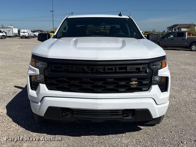 Image of Chevrolet 1500 equipment image 1