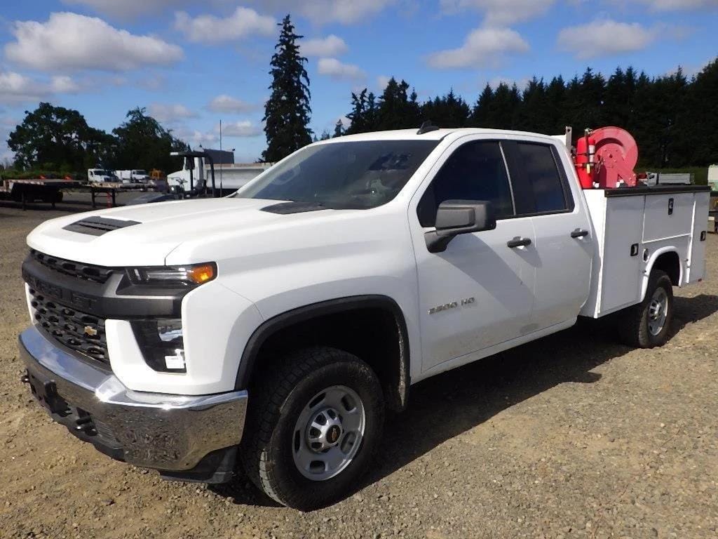 2023 Chevrolet 2500HD Equipment Image0