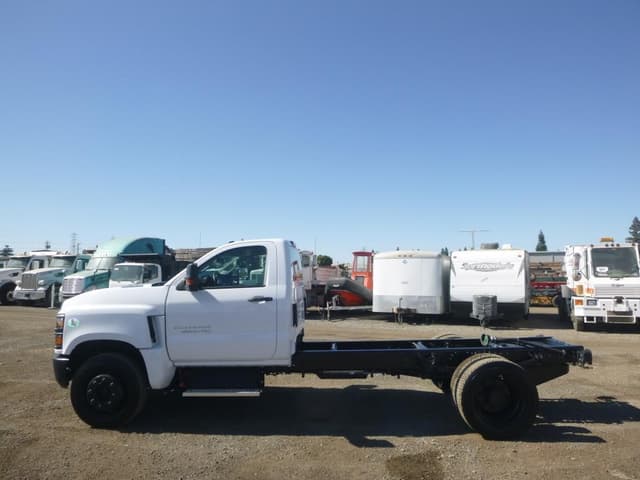 Image of Chevrolet 5500HD equipment image 4