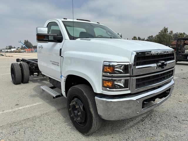 Image of Chevrolet 5500HD equipment image 1