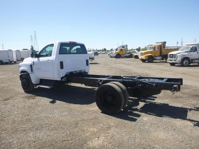 Image of Chevrolet 5500HD equipment image 3