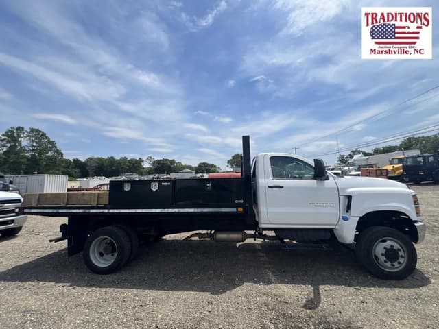 Image of Chevrolet 5500HD equipment image 3