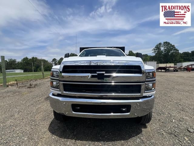 Image of Chevrolet 5500HD equipment image 2