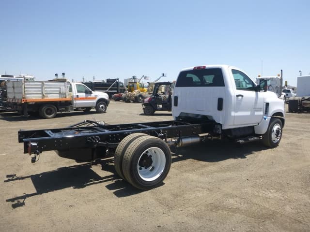 Image of Chevrolet 5500HD equipment image 2