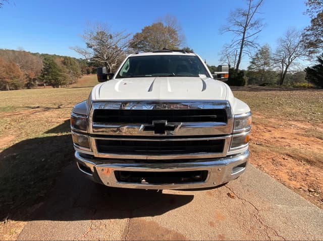 Image of Chevrolet 5500HD equipment image 4
