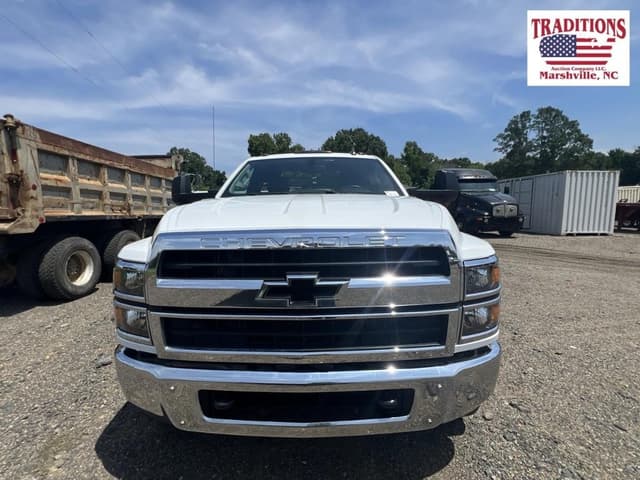 Image of Chevrolet 5500HD equipment image 2