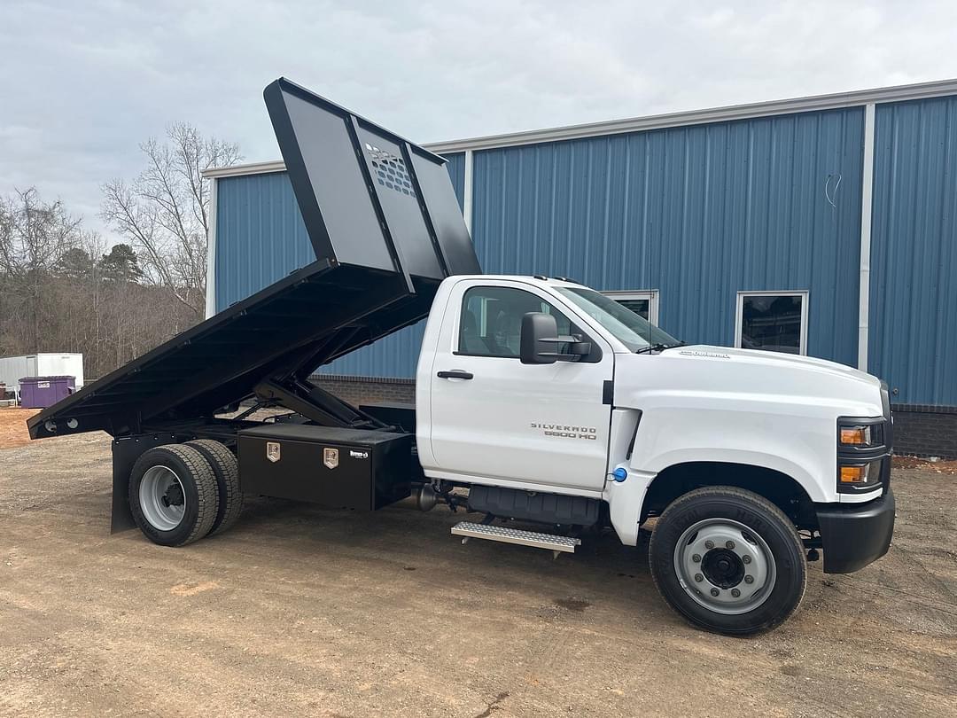 Image of Chevrolet 6500HD Primary image