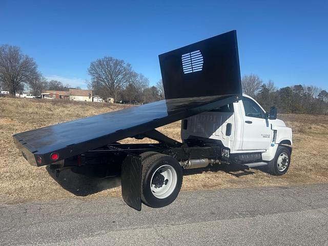 Image of Chevrolet 6500HD equipment image 4