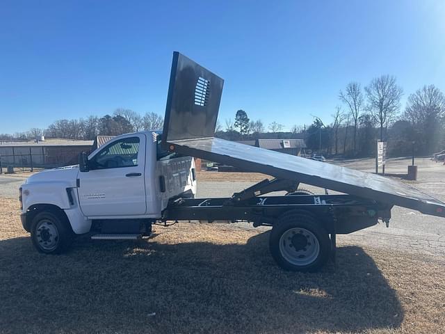 Image of Chevrolet 6500HD equipment image 3