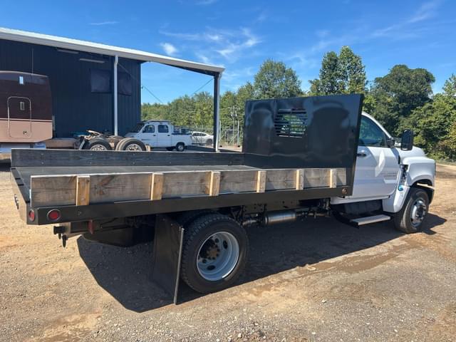 Image of Chevrolet 6500HD equipment image 2