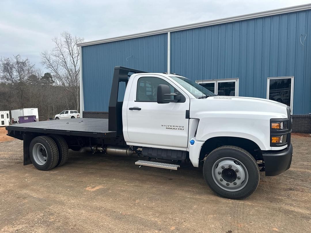 Image of Chevrolet 6500HD Primary image