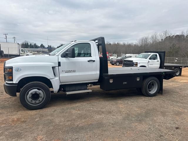 Image of Chevrolet 6500HD equipment image 3