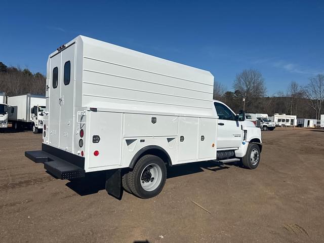 Image of Chevrolet 6500HD equipment image 3