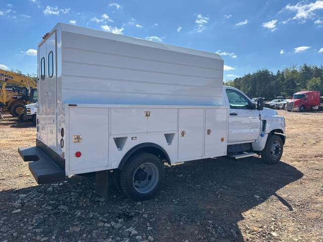 Image of Chevrolet 6500HD equipment image 2
