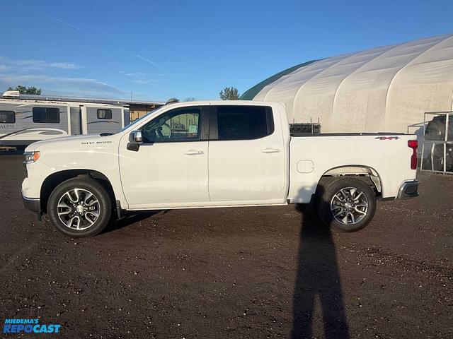 Image of Chevrolet Silverado equipment image 1