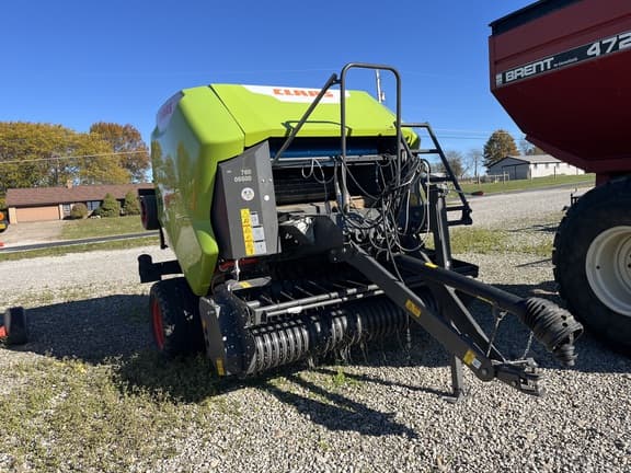 Image of CLAAS Rollant 520RF equipment image 2