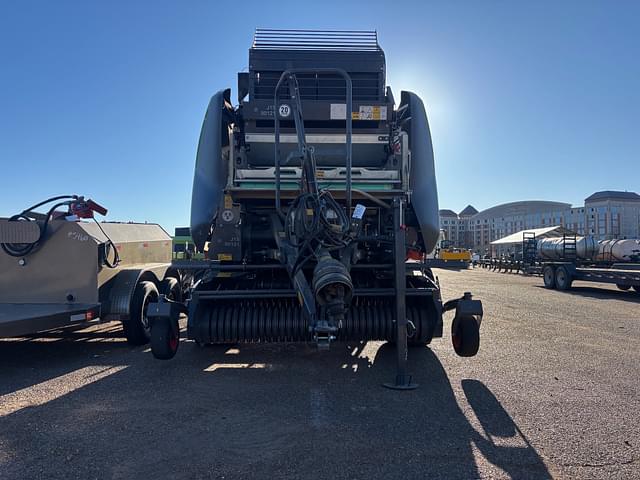 Image of CLAAS Variant 580RF equipment image 1