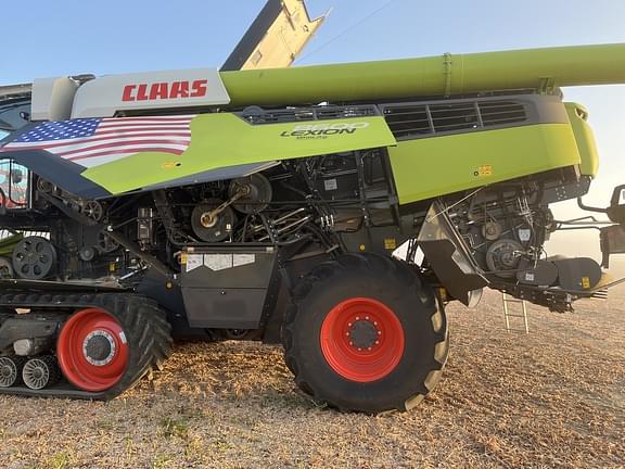 Image of CLAAS Lexion 8600TT equipment image 4