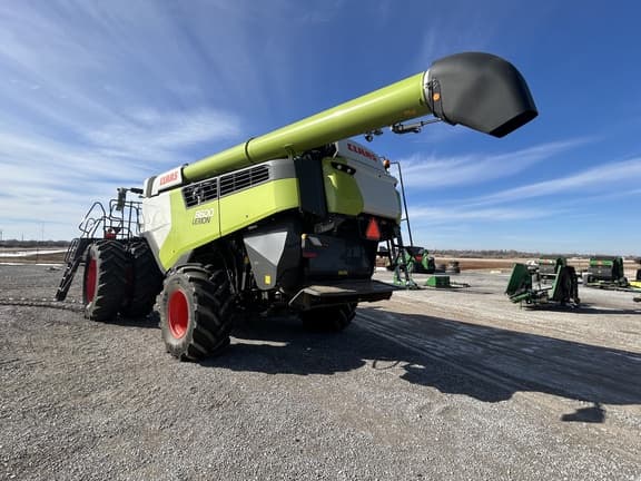 Image of CLASS 8600 equipment image 2