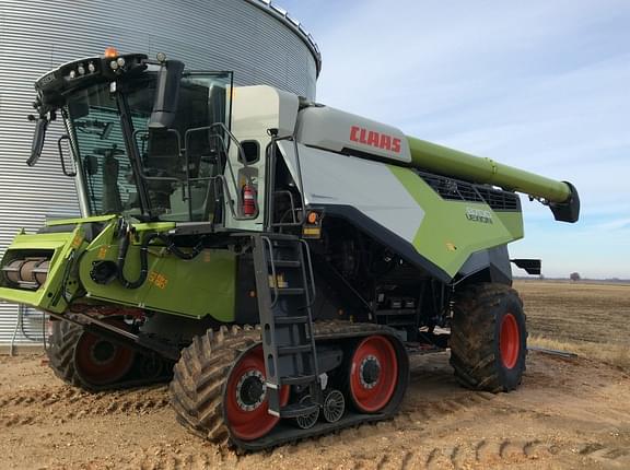 Image of CLAAS Lexion 8700TT equipment image 3