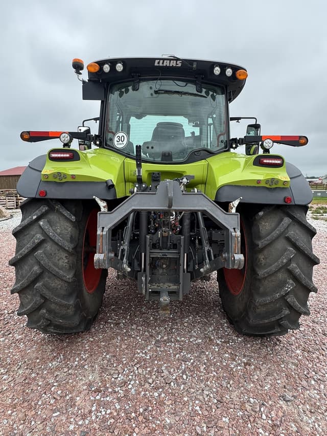 Image of CLAAS Arion 630 equipment image 4