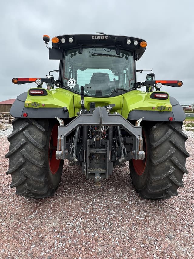 Image of CLAAS Arion 630 equipment image 4