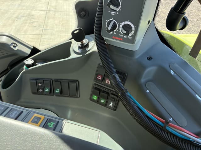 Image of CLAAS Axion 930 Terra Trac equipment image 3