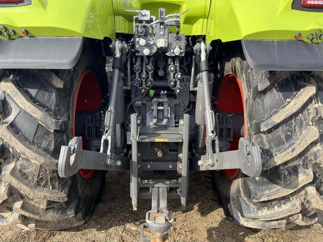 Image of CLAAS Axion 940 equipment image 3
