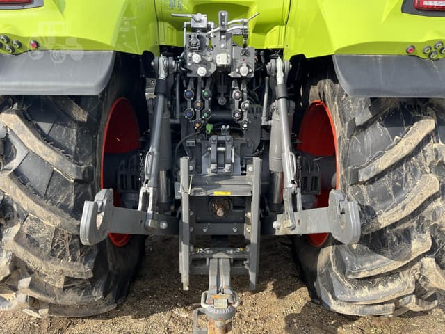 Image of CLAAS Axion 940 equipment image 3